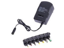 Univerzálný adaptér 3V-12V