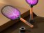 Moderní elektrická plácačka na hmyz a uv lampa