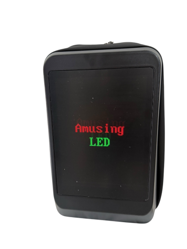 LED batoh s displejem 44×30 cm – chytrý batoh s vlastním textem a animací