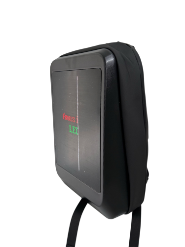 LED batoh s displejem 44×30 cm – chytrý batoh s vlastním textem a animací